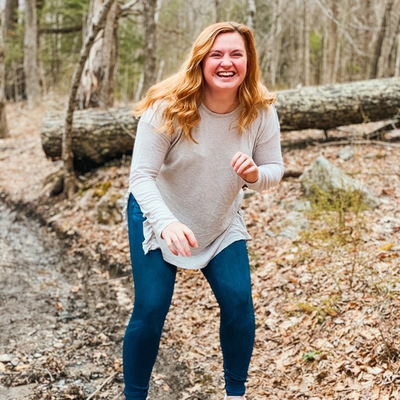 Meet your Posher, Kelsie - Picture 2 of 4